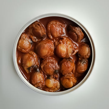 Small Scallops with Garlic and Chili by AR de Arte
