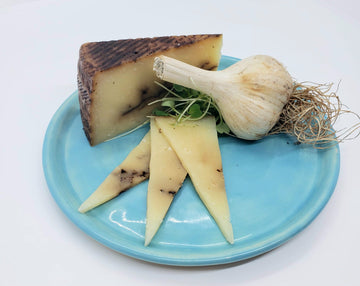 MANCHEGO CHEESE - BLACK GARLIC 170g